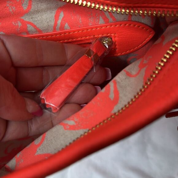 India Hicks Carmen Leather Clutch In Flamingo. - Picture 9 of 13